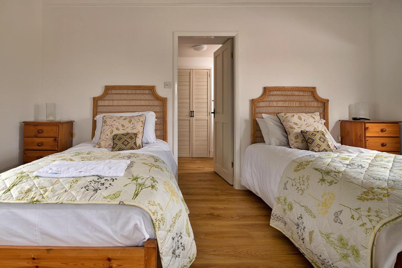 Finest Retreats - Moelis Granary - Luxury Cottage With Hot Tub Llandrillo Ngoại thất bức ảnh